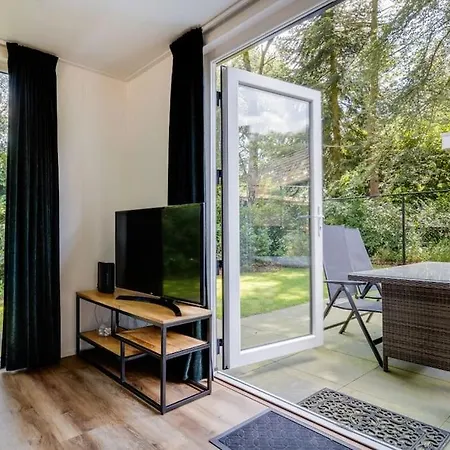 Modern Op De Veluwe Chalet *